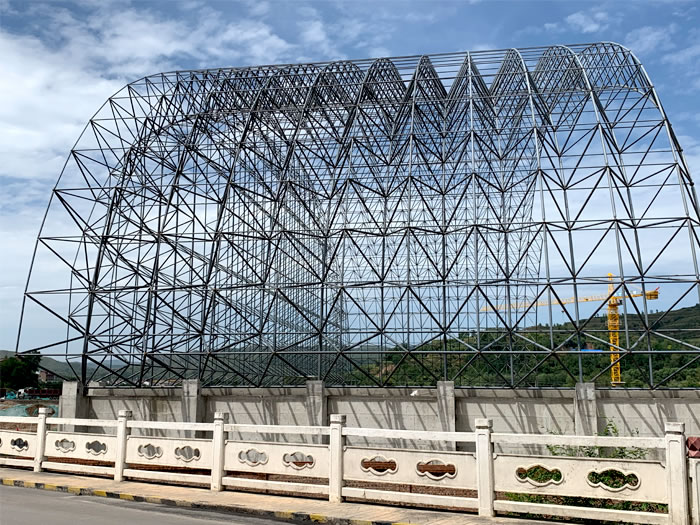阳泉山寨矿储煤棚网架